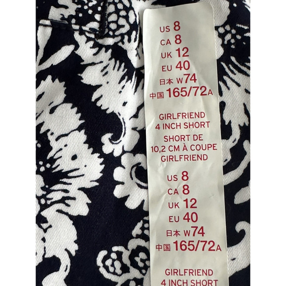 Gap Khakis The Girlfriend 4 Inch Inseam Floral Navy Blue/White Shorts Size 8 NWT - Picture 6 of 16